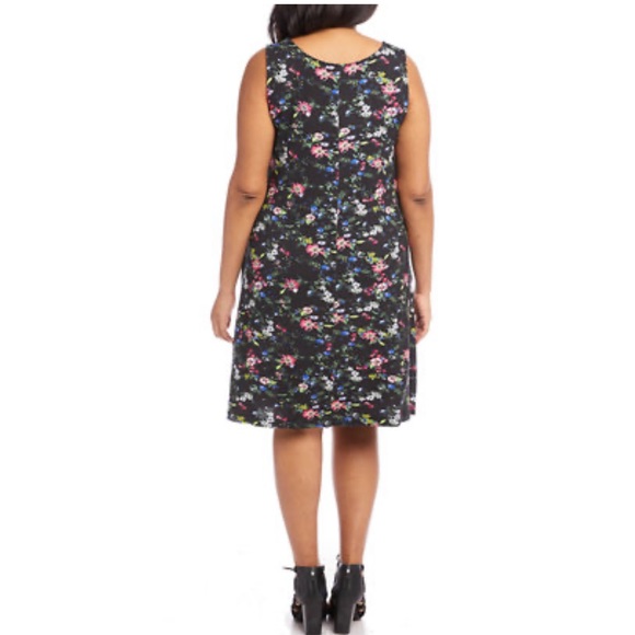 Karen Kane Chloe Dress. - Picture 5 of 12